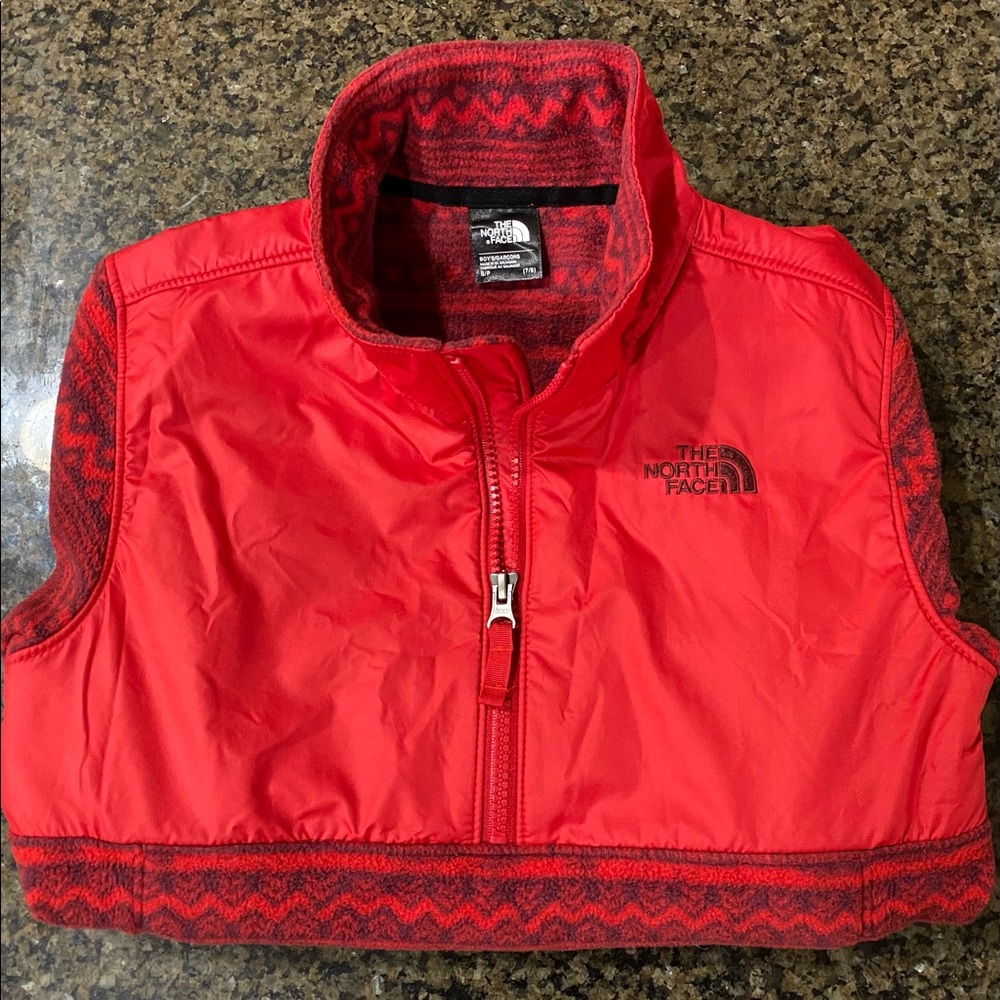 Offers 👍🏼! The North Face Boys fleece Jacket